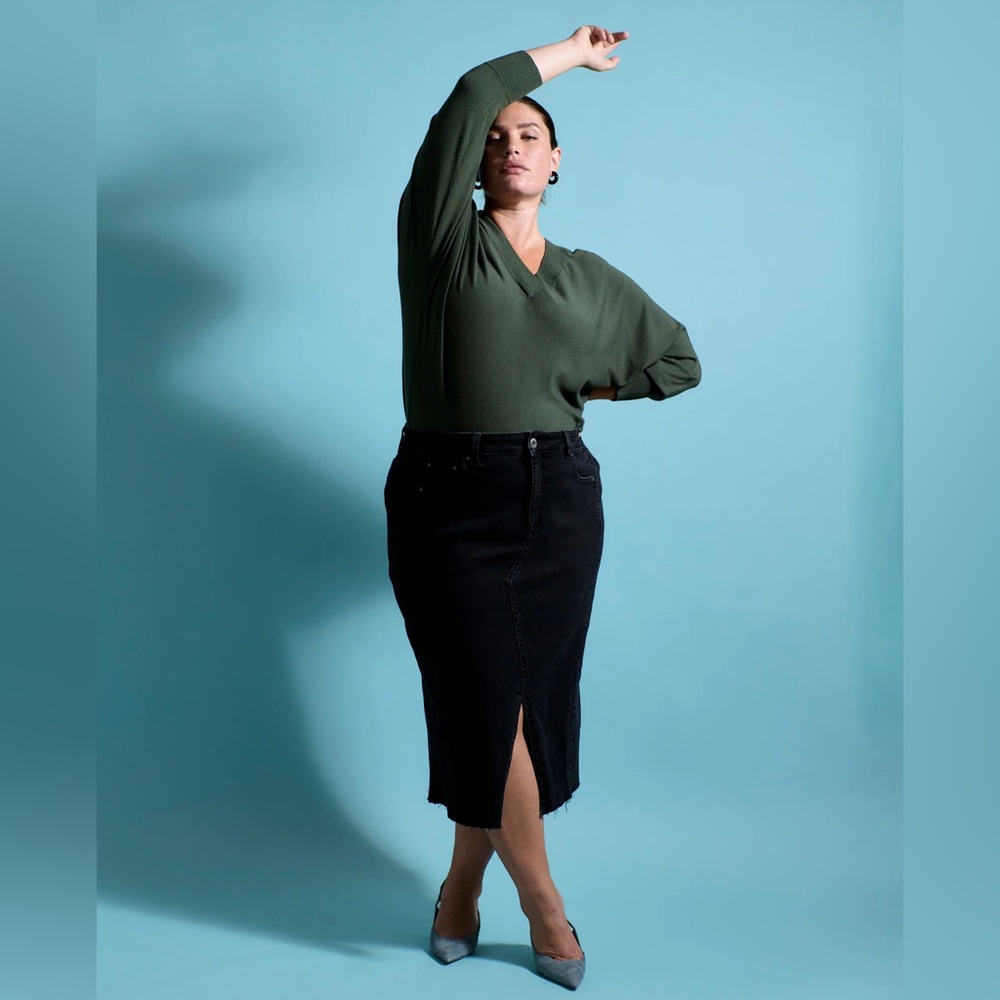 Universal Standard Dakota Black Denim Pencil Skirt